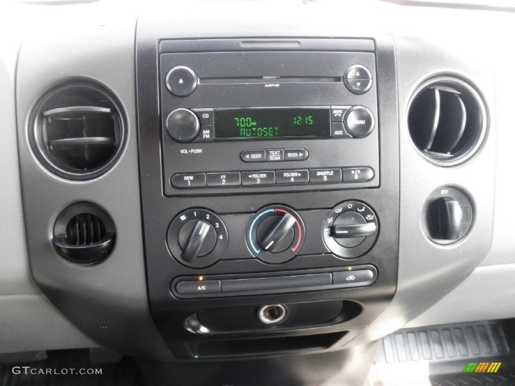 2007 F150 STX SuperCab 4x4 - Bright Red / Medium Flint photo #7