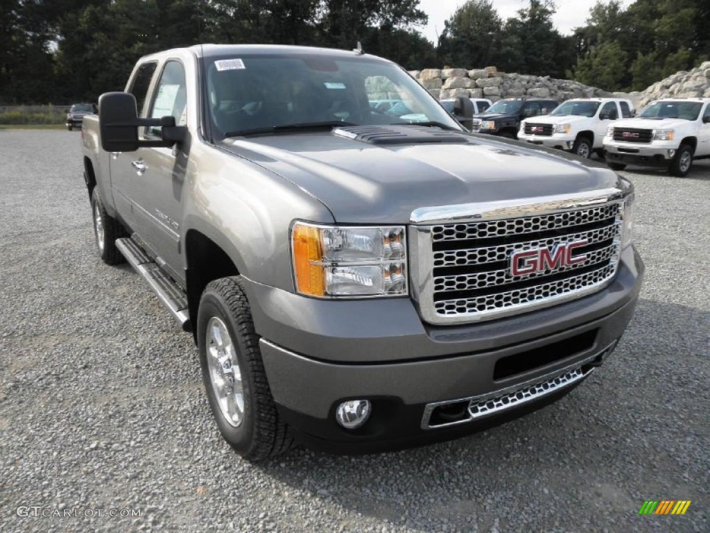 2014 Sierra 2500HD Denali Crew Cab 4x4 - Steel Gray Metallic / Ebony photo #2