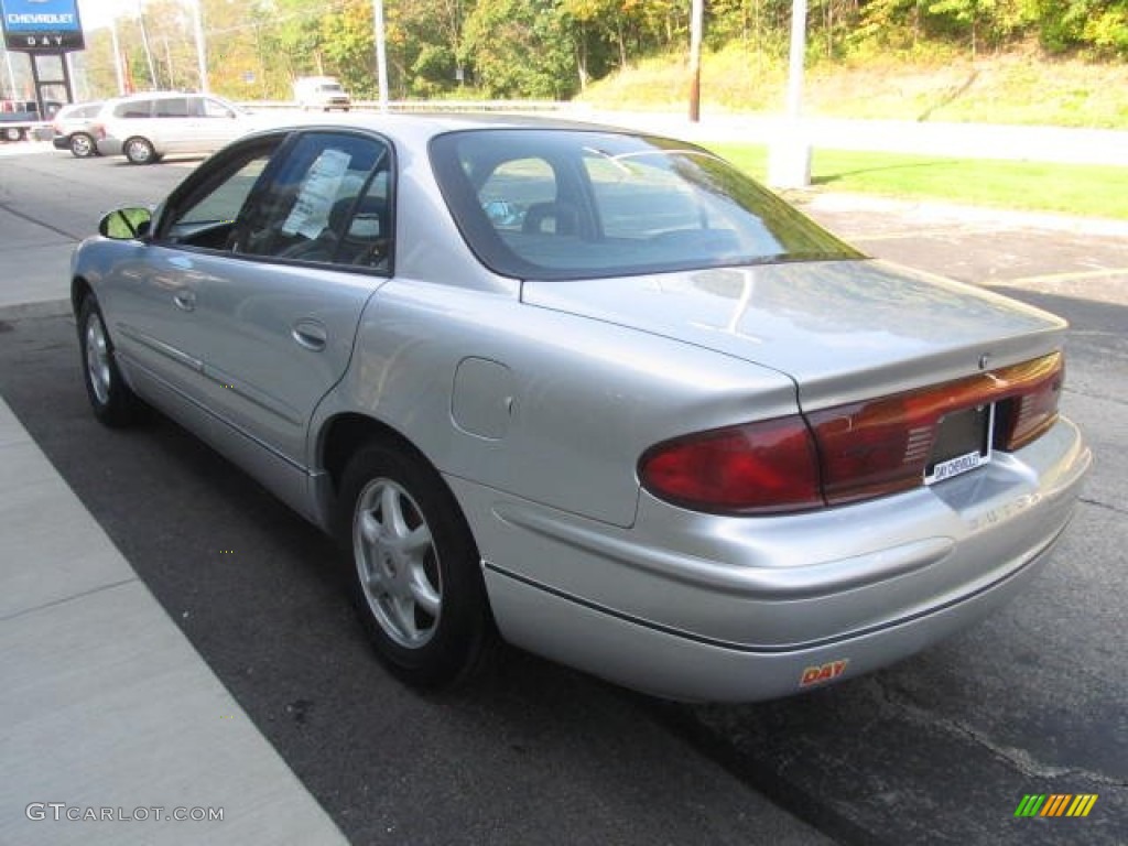 2003 Regal LS - Sterling Silver Metallic / Graphite photo #6