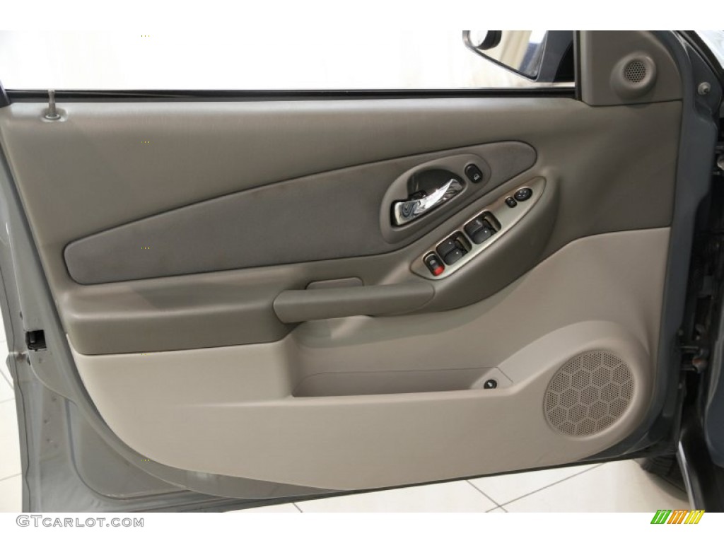 2008 Chevrolet Malibu Classic LT Sedan Titanium Gray Door Panel Photo #85995241