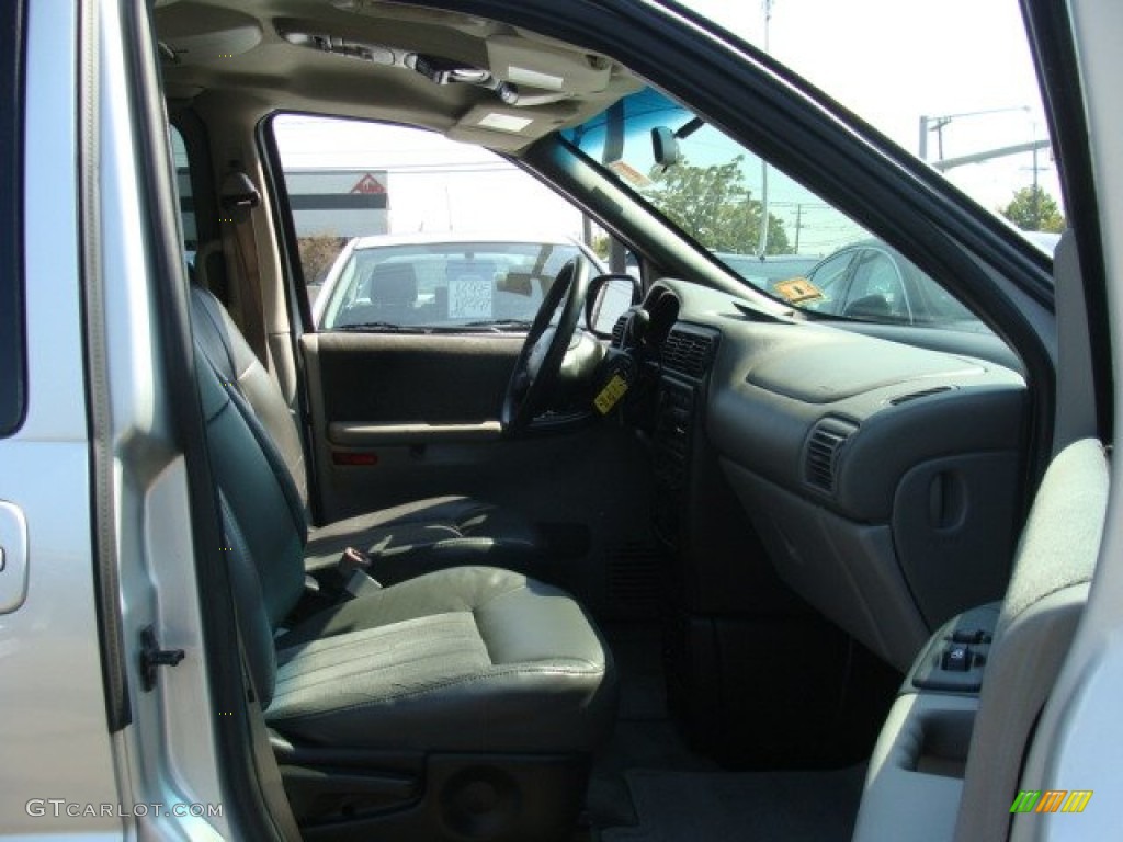 2003 Venture  - Black / Medium Gray photo #8