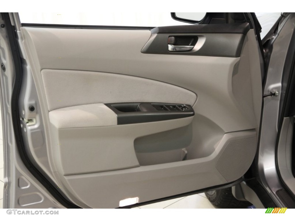 2011 Subaru Forester 2.5 X Touring Door Panel Photos