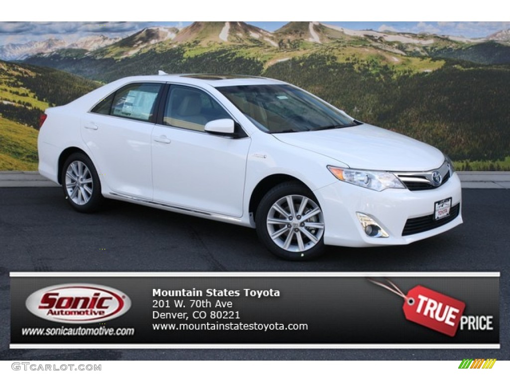 2014 Camry Hybrid XLE - Super White / Ivory photo #1