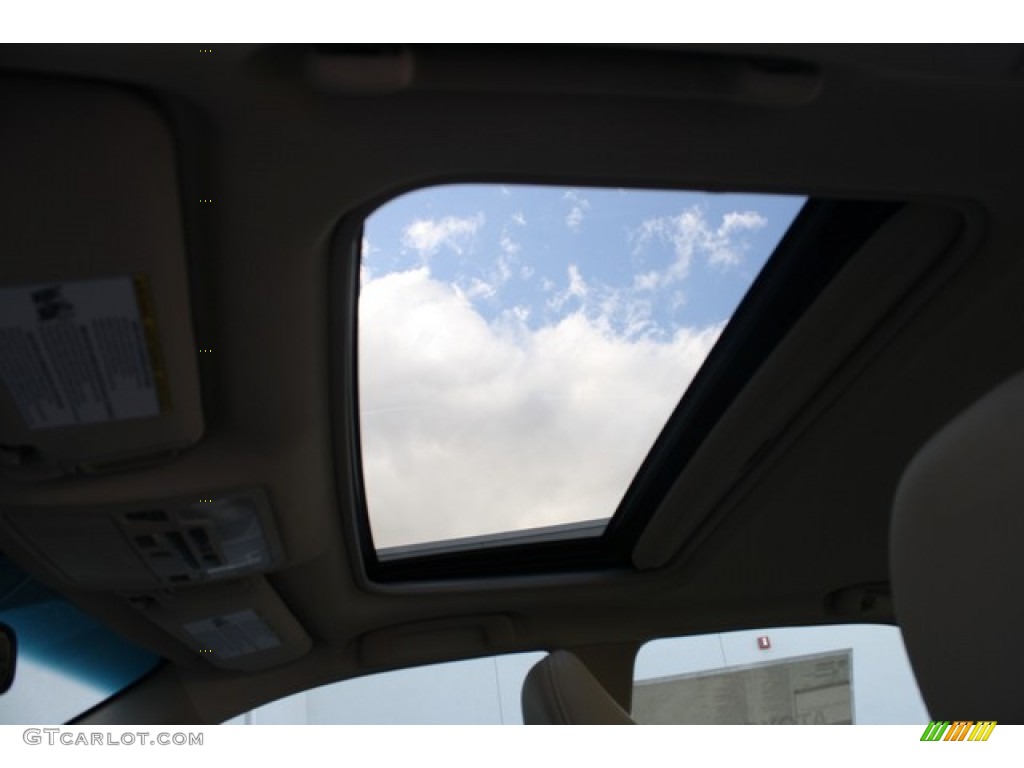 2014 Camry Hybrid XLE - Super White / Ivory photo #6
