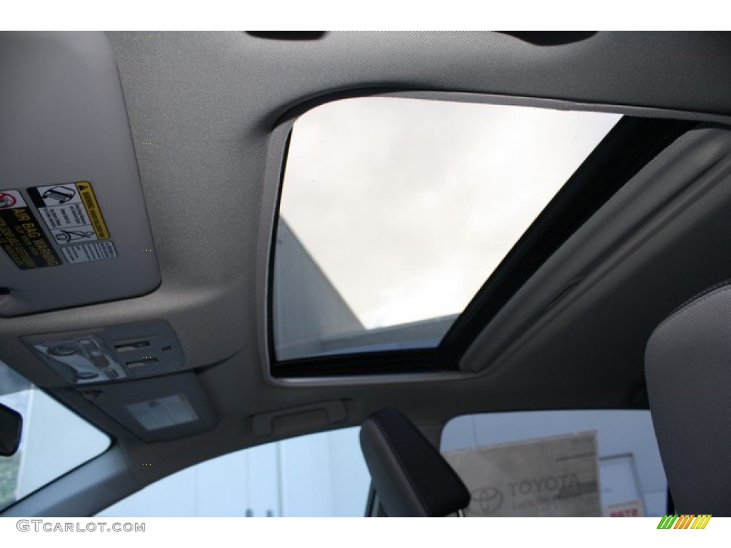 2013 RAV4 XLE AWD - Black / Ash photo #6