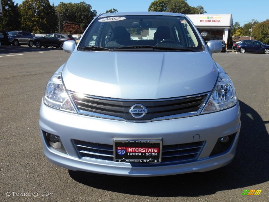 2012 Versa 1.8 SL Hatchback - Arctic Blue Metallic / Charcoal photo #2