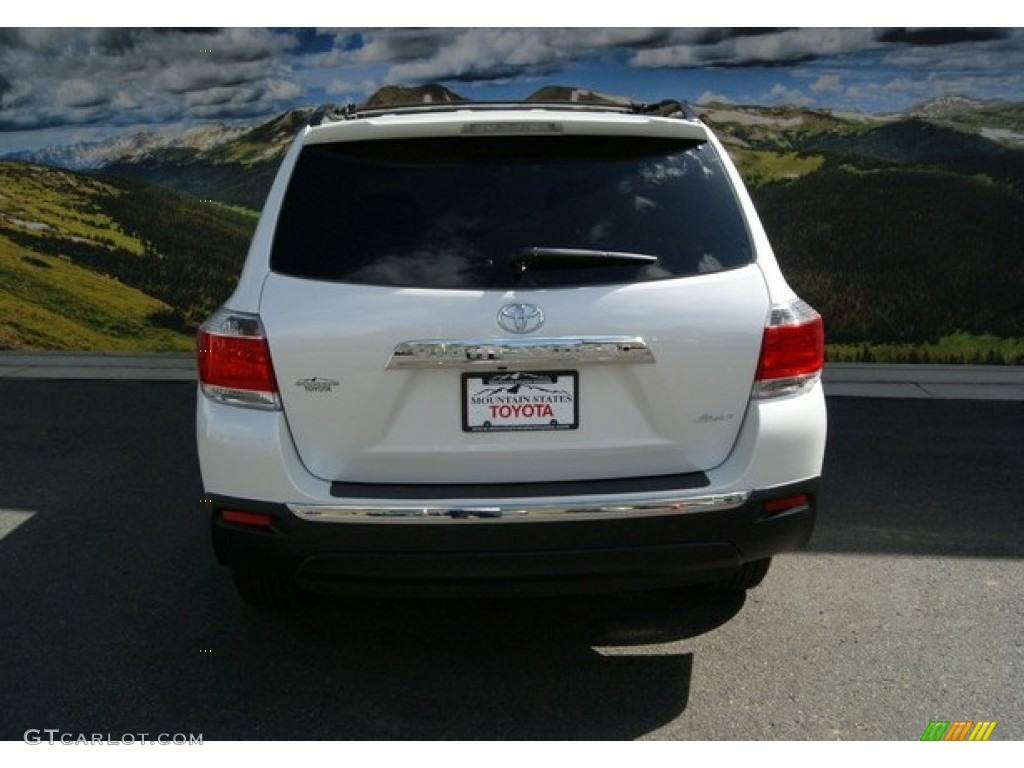 2013 Highlander V6 4WD - Blizzard White Pearl / Sand Beige photo #4