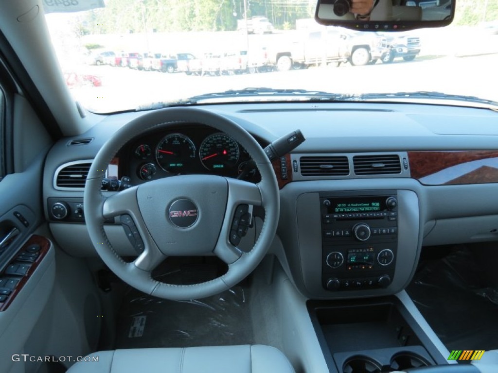 2014 GMC Yukon XL SLT Light Titanium Dashboard Photo #86007615