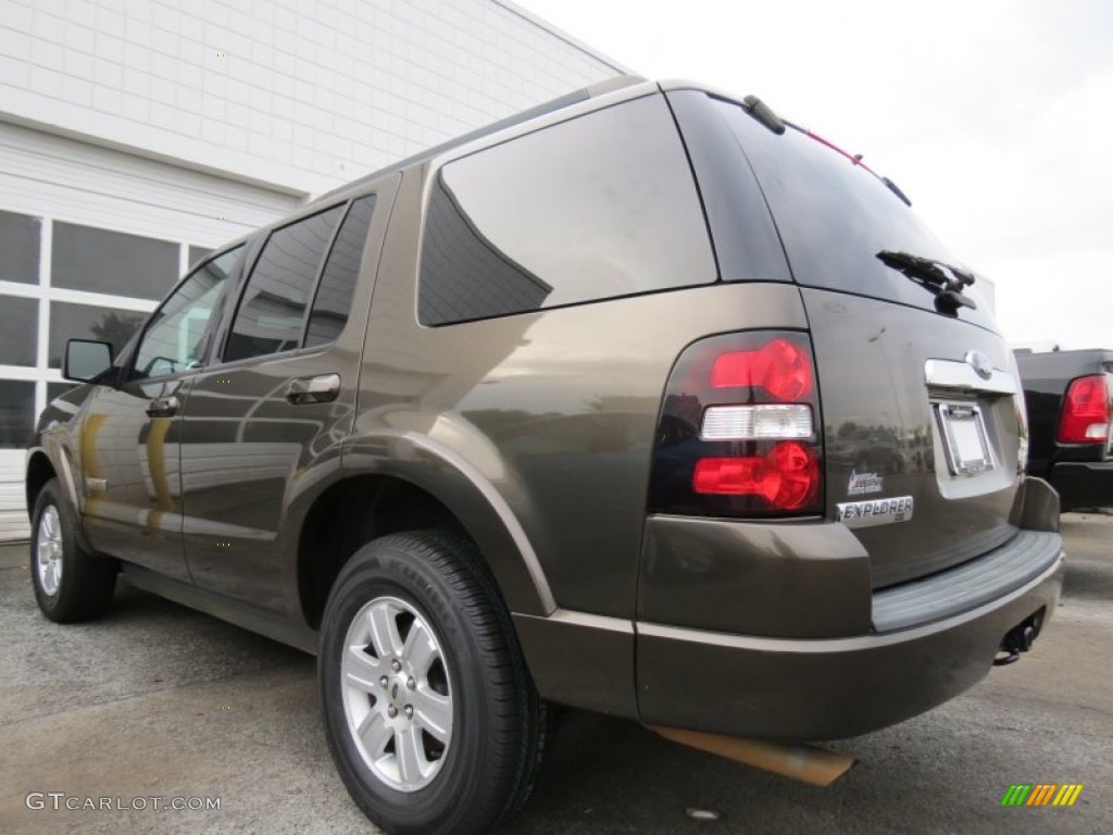 2008 Explorer XLT - Stone Green Metallic / Camel photo #2