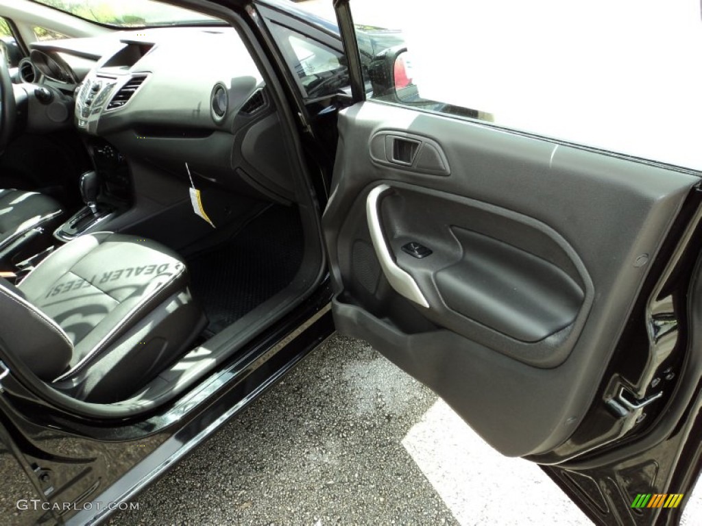 2013 Fiesta Titanium Hatchback - Tuxedo Black / Charcoal Black photo #20