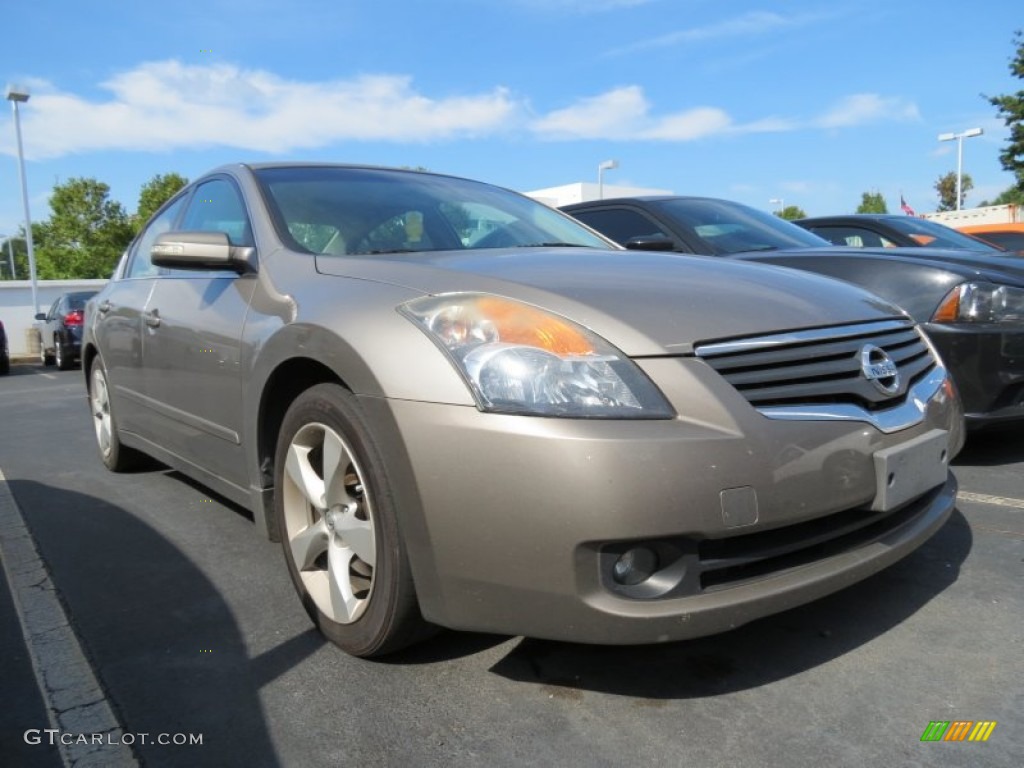 2007 Altima 3.5 SE - Pebble Beach Metallic / Blond photo #4