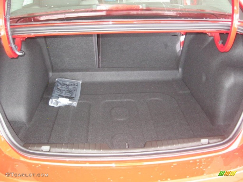 2014 Cruze LS - Red Hot / Jet Black/Medium Titanium photo #15