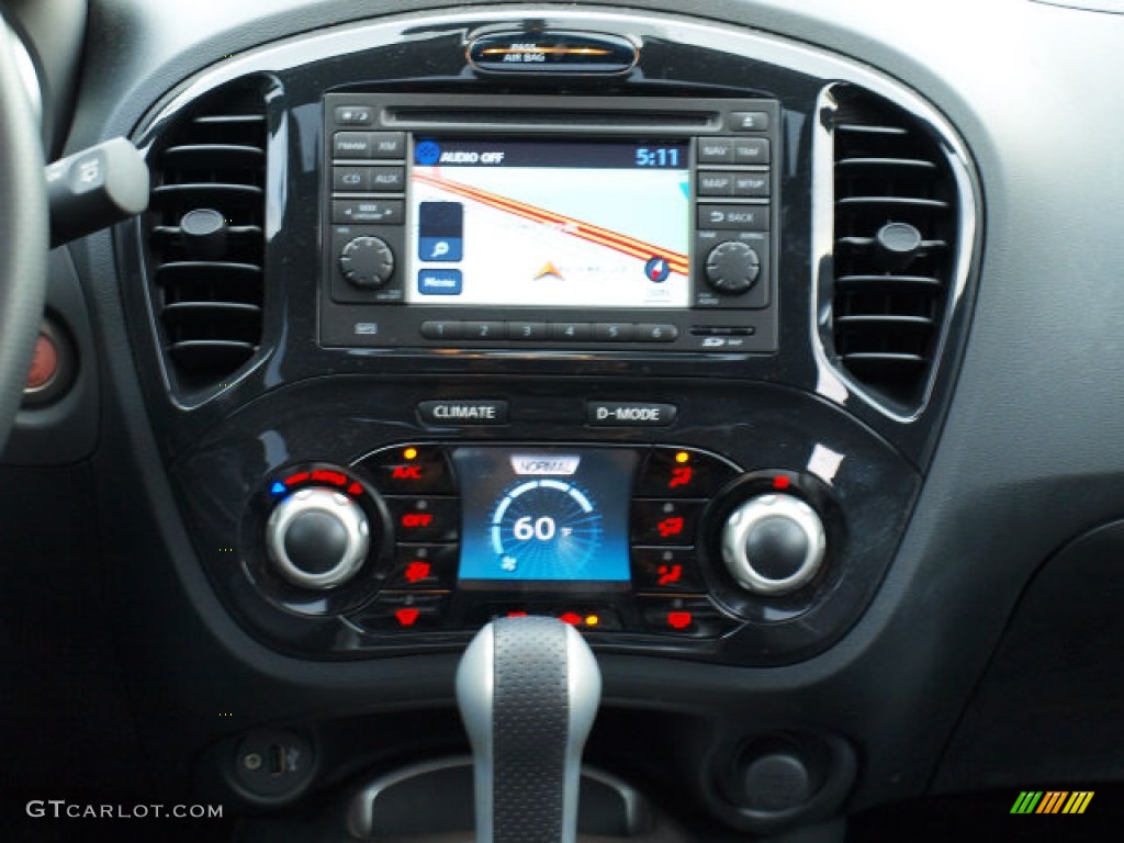 2013 Juke SL AWD - Metallic Bronze / Black/Red/Silver Trim photo #12