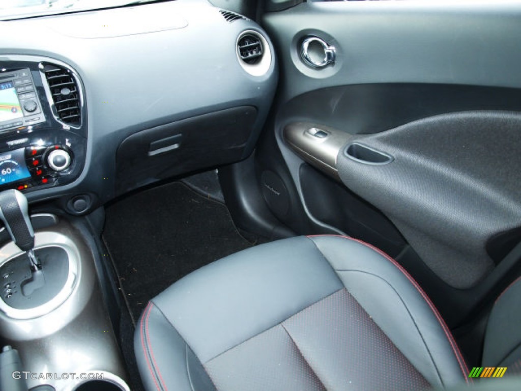 2013 Juke SL AWD - Metallic Bronze / Black/Red/Silver Trim photo #13