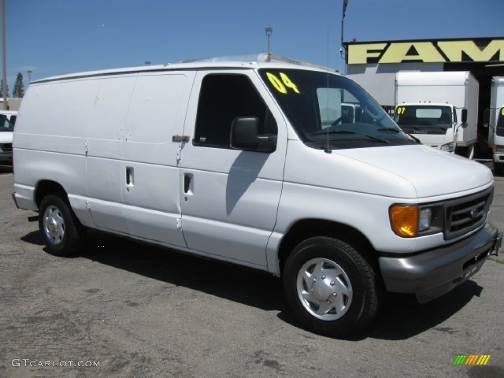 2004 E Series Van E150 Cargo - Oxford White / Medium Flint photo #1