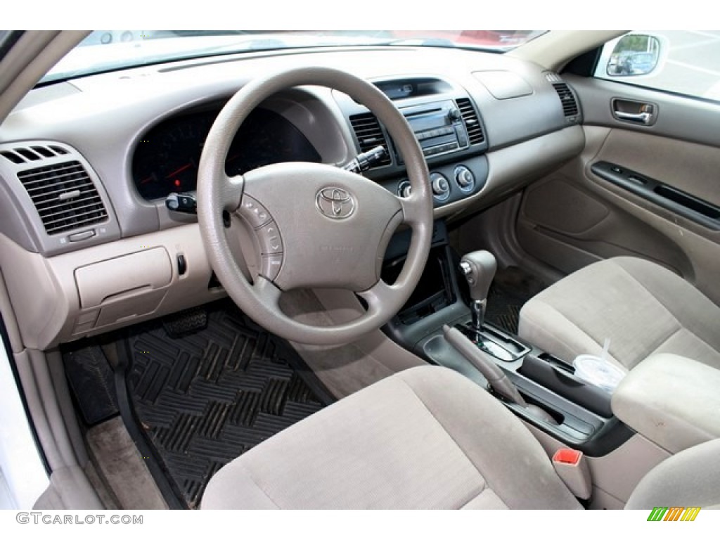 2006 Camry LE - Super White / Beige photo #5