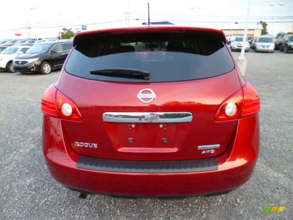 2013 Rogue S AWD - Cayenne Red / Black photo #6