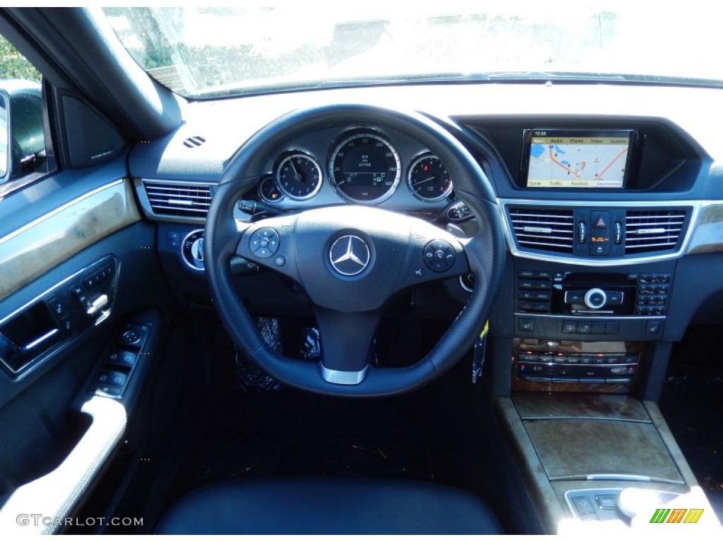2010 E 350 Sedan - Jade Green Metallic / Black photo #20