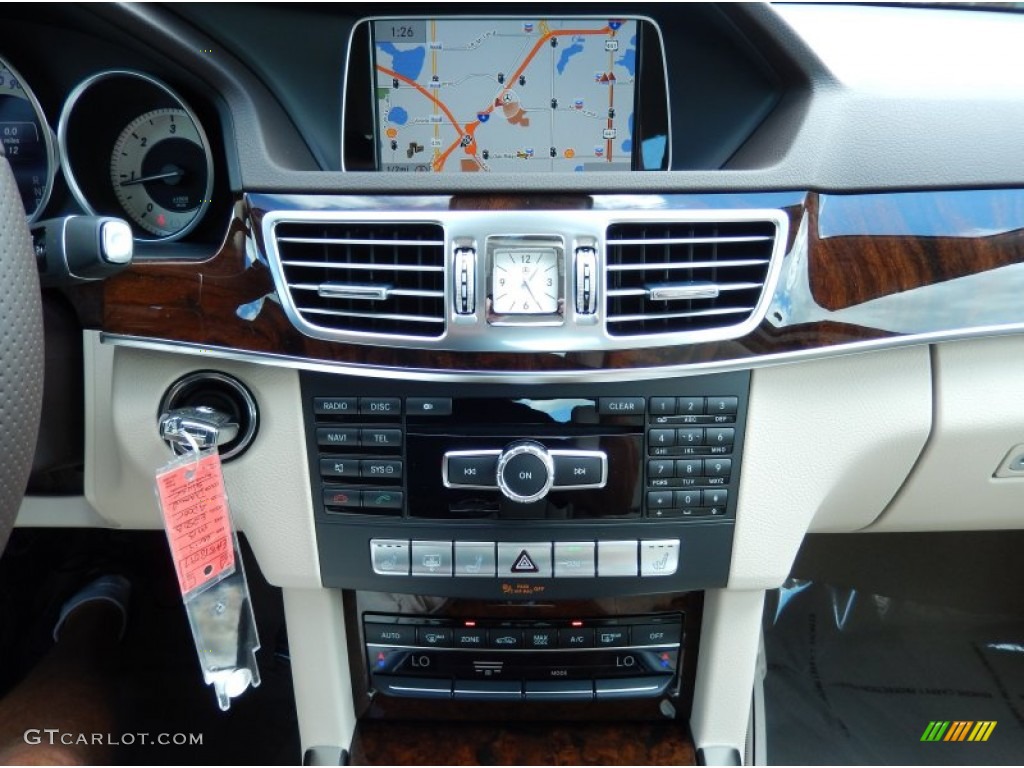 2014 Mercedes-Benz E E250 BlueTEC Sedan Controls Photo #86023268