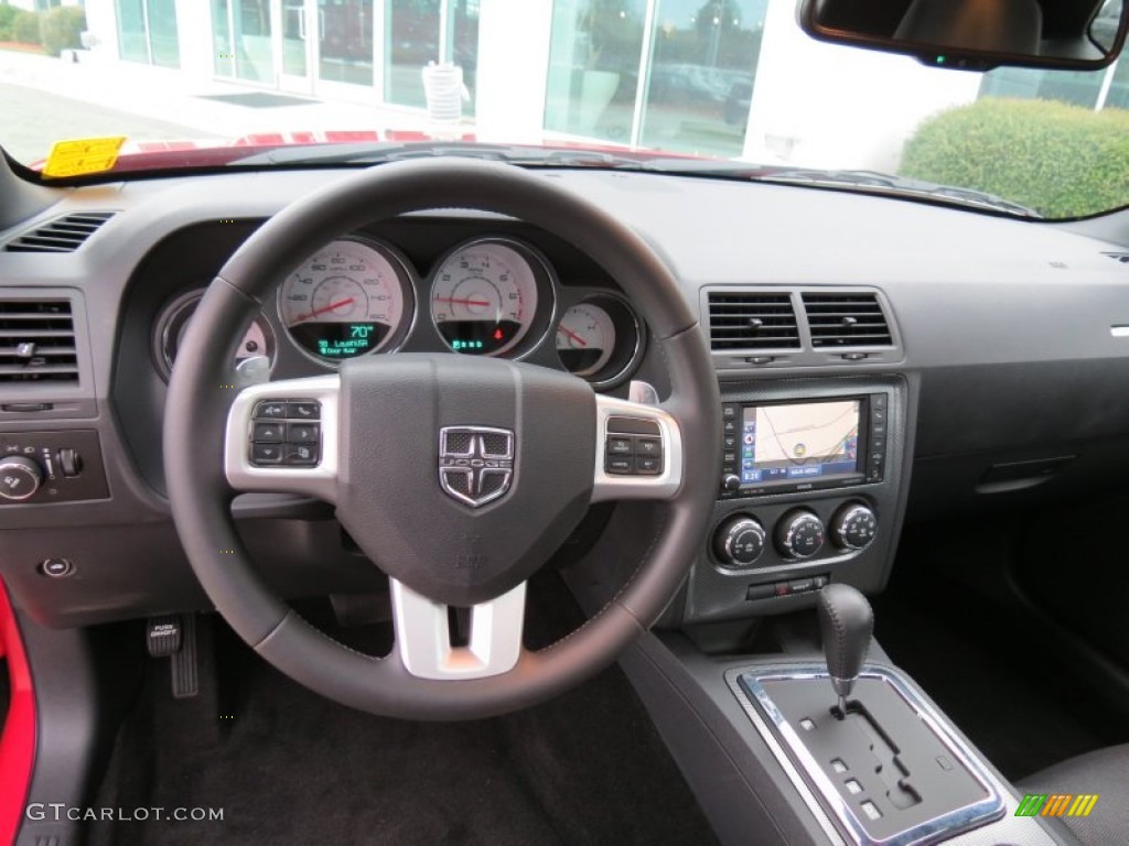 2012 Challenger R/T - Redline 3 Coat Pearl / Dark Slate Gray photo #13