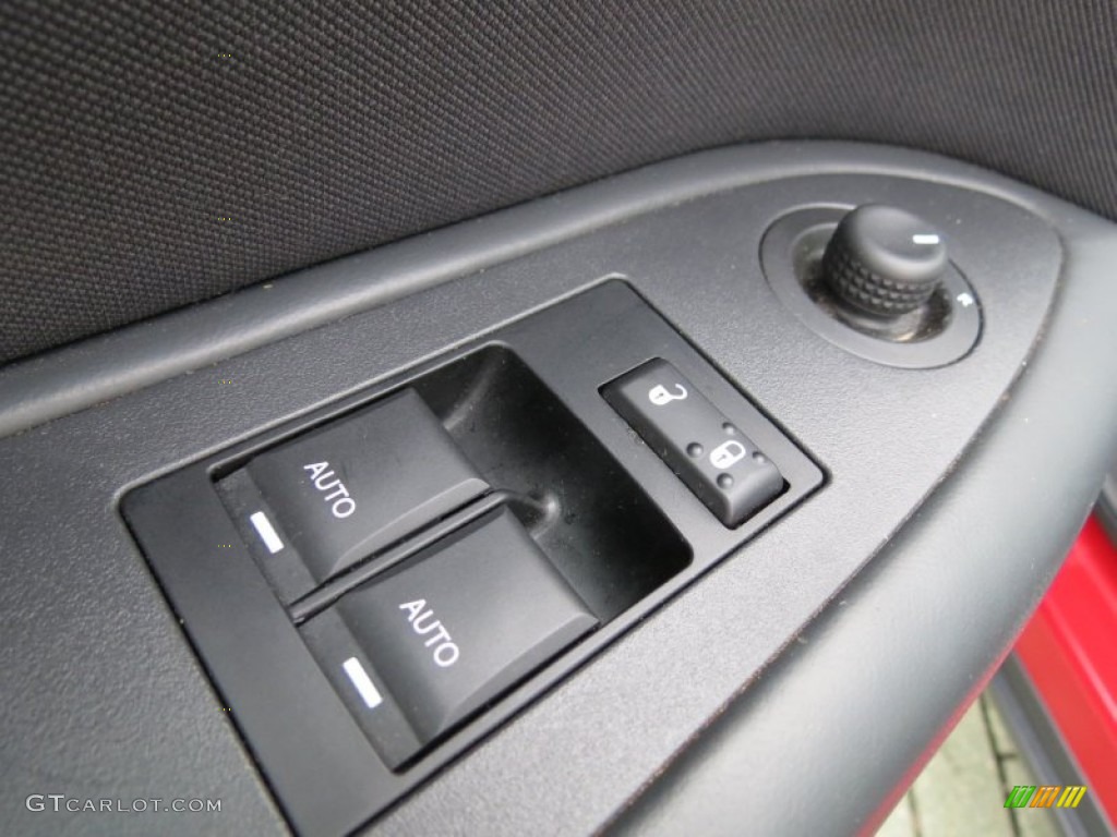2012 Challenger R/T - Redline 3 Coat Pearl / Dark Slate Gray photo #17