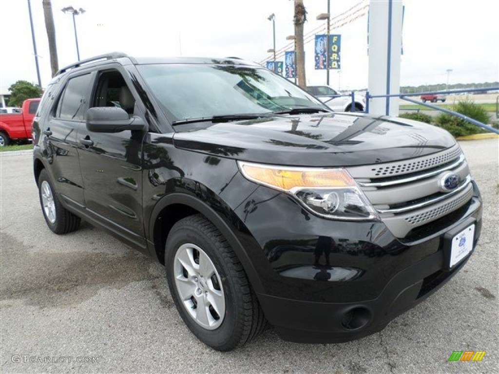 2014 Explorer FWD - Tuxedo Black / Medium Light Stone photo #7