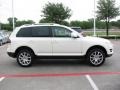 Campanella White - Touareg 2 TDI Photo No. 4