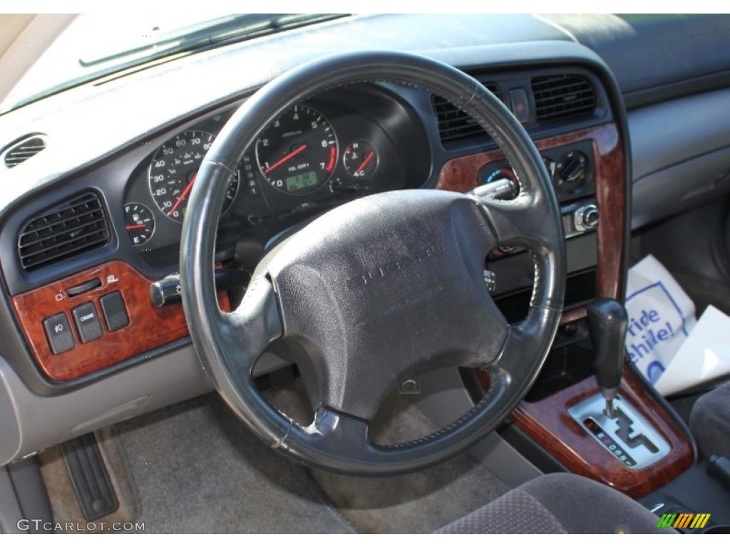 2004 Legacy L Sedan - Silver Stone Metallic / Gray Moquette photo #5