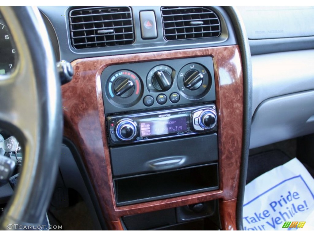 2004 Legacy L Sedan - Silver Stone Metallic / Gray Moquette photo #10