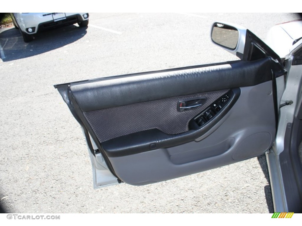 2004 Legacy L Sedan - Silver Stone Metallic / Gray Moquette photo #18