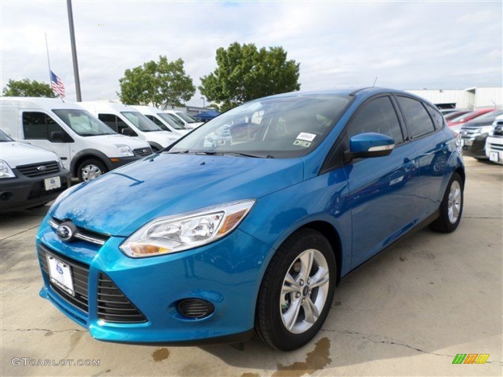 2014 Focus SE Hatchback - Blue Candy / Charcoal Black photo #1