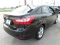 Tuxedo Black - Focus SE Sedan Photo No. 5
