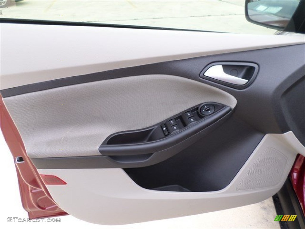 2014 Focus SE Sedan - Ruby Red / Medium Light Stone photo #20