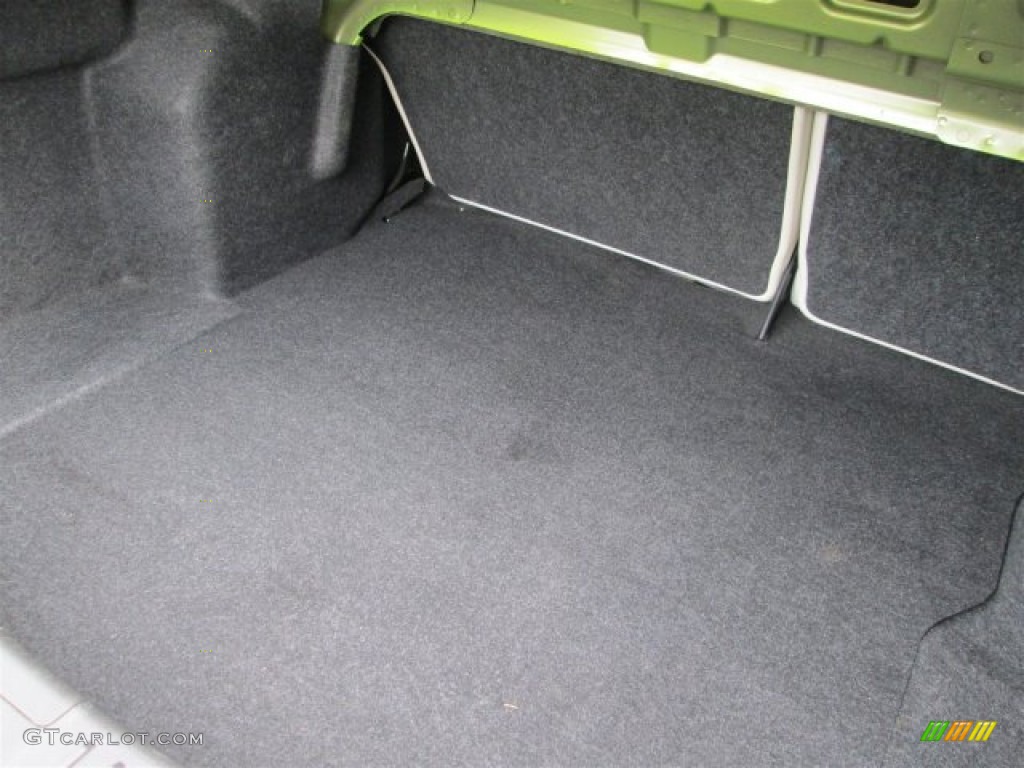2011 Fiesta SEL Sedan - Lime Squeeze Metallic / Light Stone/Charcoal Black Cloth photo #15