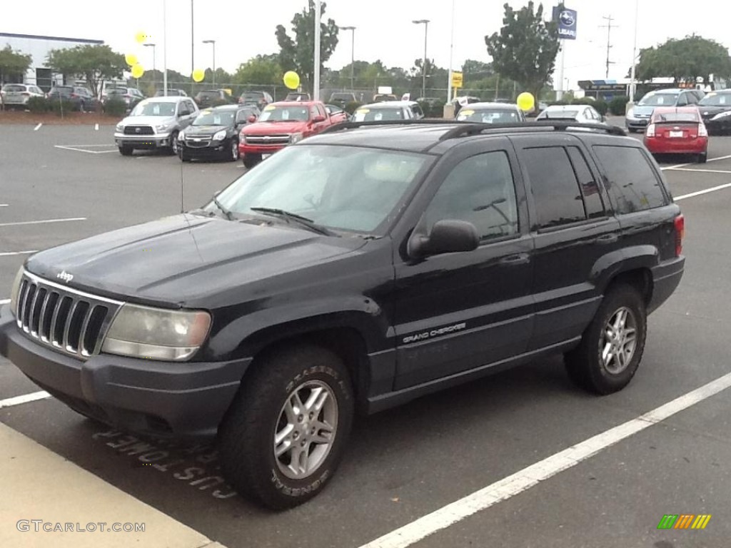 2003 Grand Cherokee Laredo - Brilliant Black / Dark Slate Gray photo #4