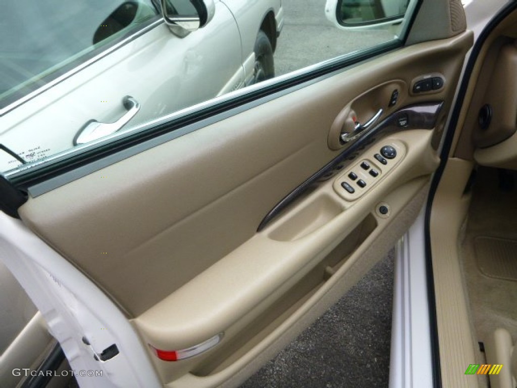 2004 Buick LeSabre Limited Light Cashmere Door Panel Photo #86037604