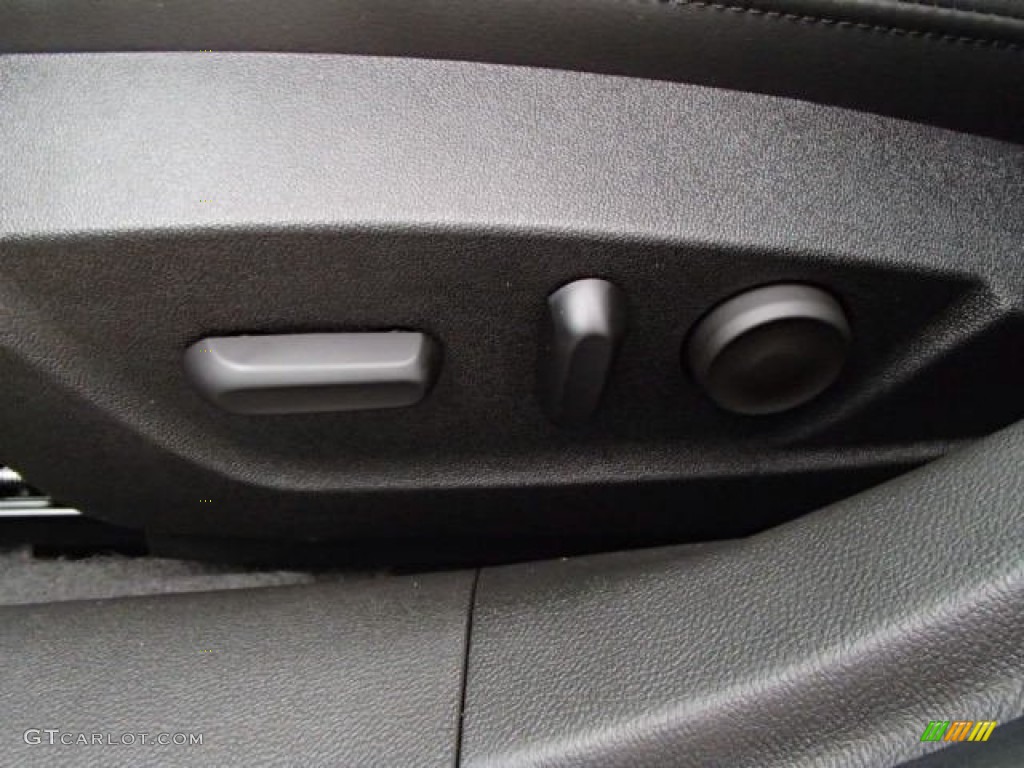 2014 Chevrolet Malibu LT Controls Photo #86038944