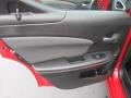 Redline 2-Coat Pearl - Avenger SXT Photo No. 14