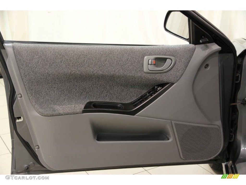 2003 Mitsubishi Galant DE Door Panel Photos