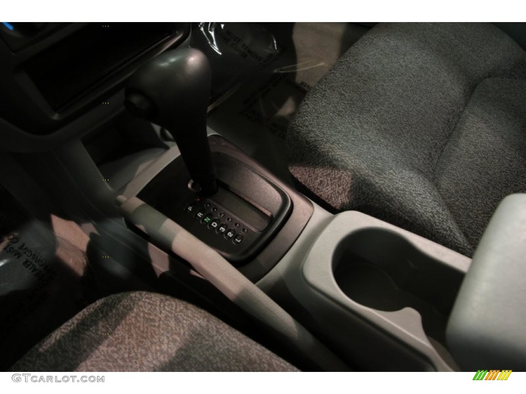 2003 Mitsubishi Galant DE Transmission Photos
