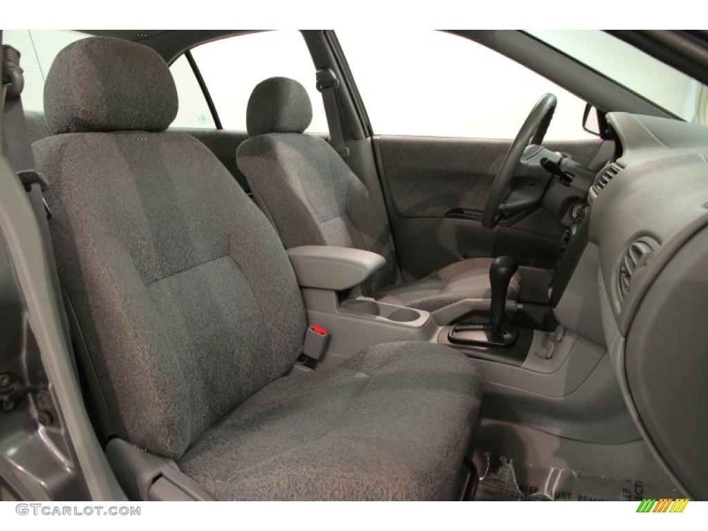 2003 Mitsubishi Galant DE Front Seat Photos