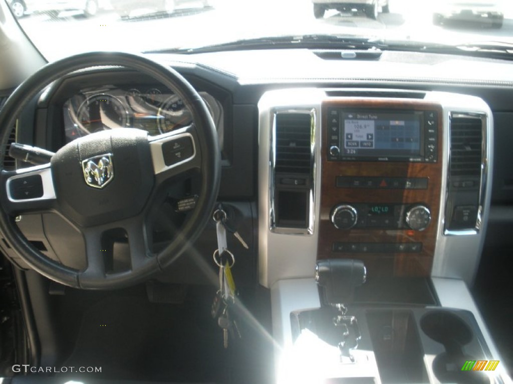 2010 Ram 1500 Laramie Crew Cab - Brilliant Black Crystal Pearl / Dark Slate Gray photo #4