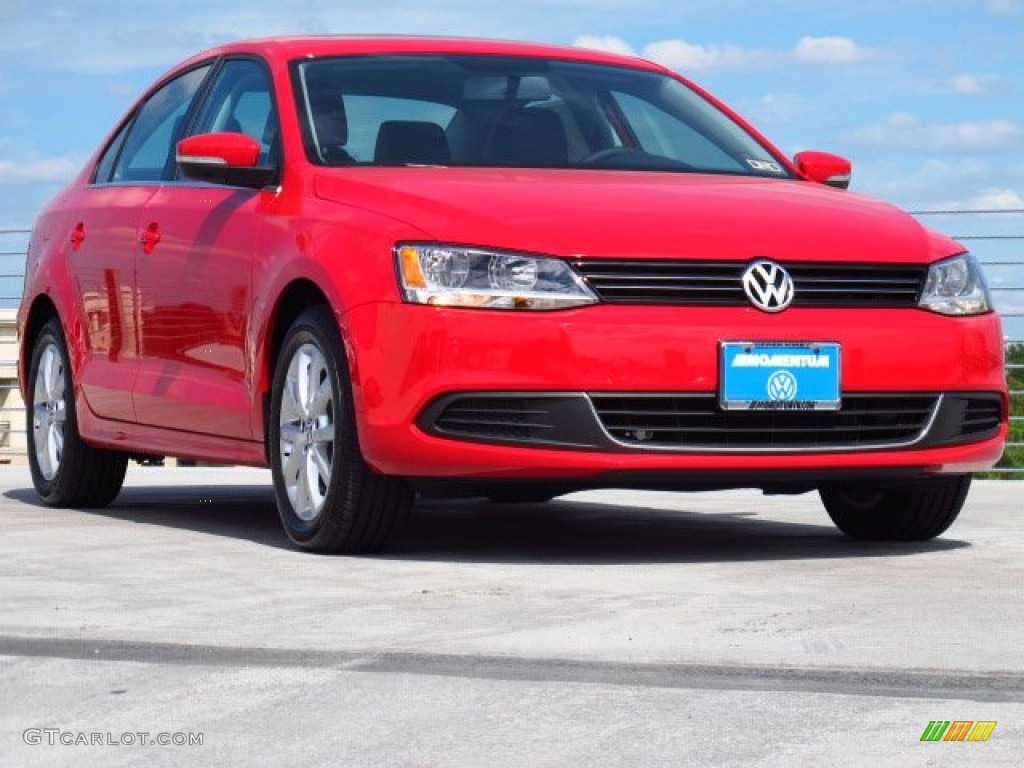 2014 Jetta SE Sedan - Tornado Red / Titan Black photo #1