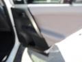 Super White - RAV4 XLE AWD Photo No. 14