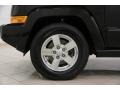 2007 Jeep Commander Sport 4x4 Wheel and Tire Photo