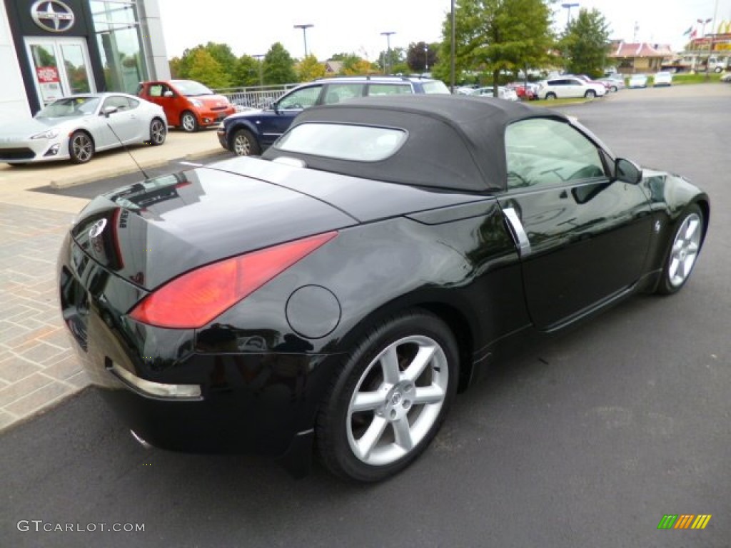 2004 350Z Touring Roadster - Super Black / Burnt Orange photo #7