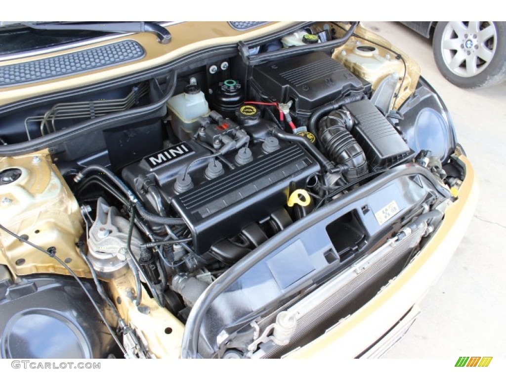 2004 Cooper Hardtop - Solid Gold Metallic / Panther Black photo #31