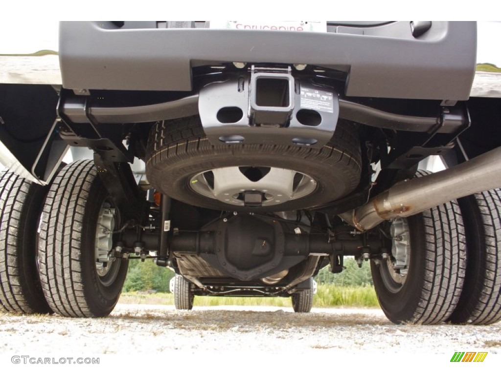 2014 Chevrolet Silverado 3500HD WT Crew Cab Dual Rear Wheel 4x4 Undercarriage Photo #86055303