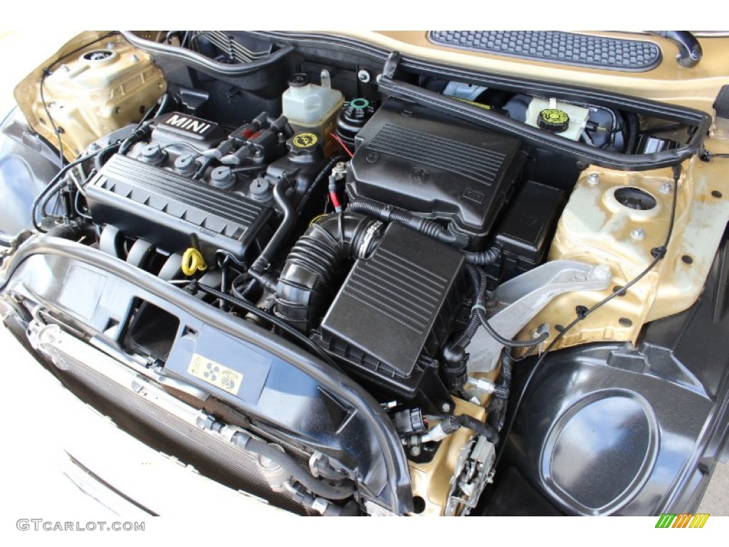 2004 Cooper Hardtop - Solid Gold Metallic / Panther Black photo #32