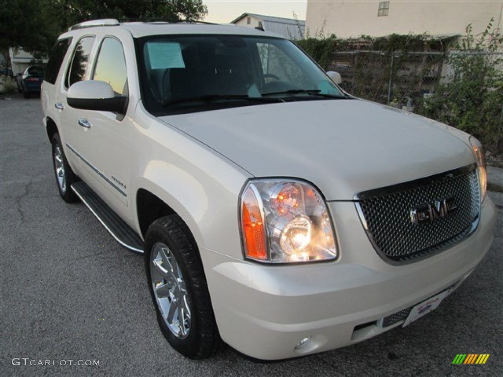 2012 Yukon Denali AWD - White Diamond Tricoat / Ebony photo #1